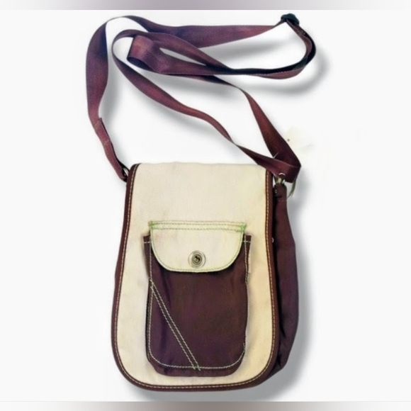 Columbia Handbags - 3/25 🛍️ Columbia Sportswear Crossbody/Messenger Travel Bag Women's